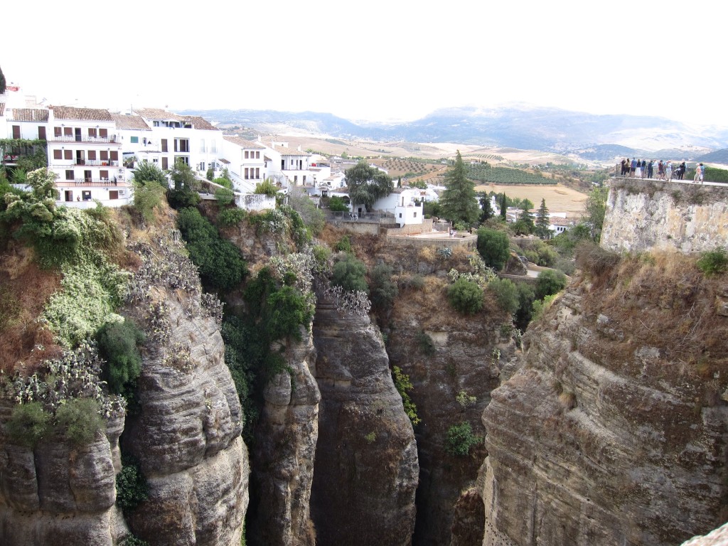 Ronda atop the gorge